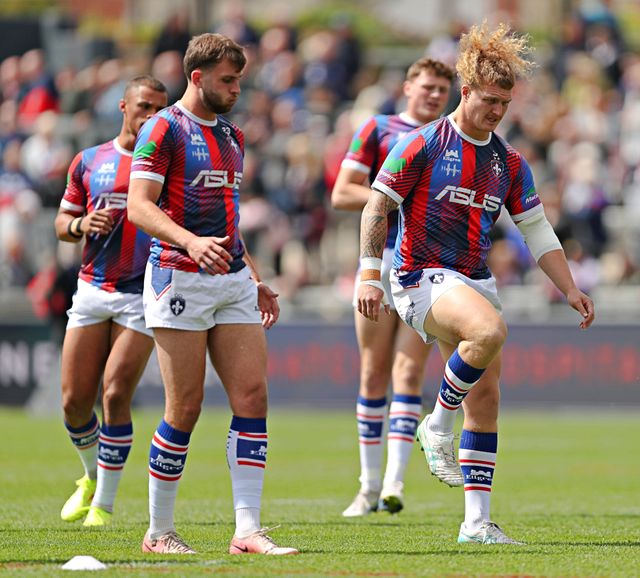 Betfred Super League Wakefield Trinity v Salford Red Devils