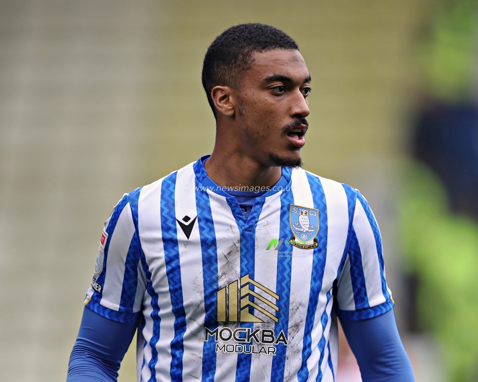 Yan Valery of Sheffield Wednesday during the Sky Bet Championship match Sheffield Wednesday vs Middlesbrough at Hillsborough, Sheffield, United Kingdom, 21st April 2025

(Photo by Sam Eaden/News Images)