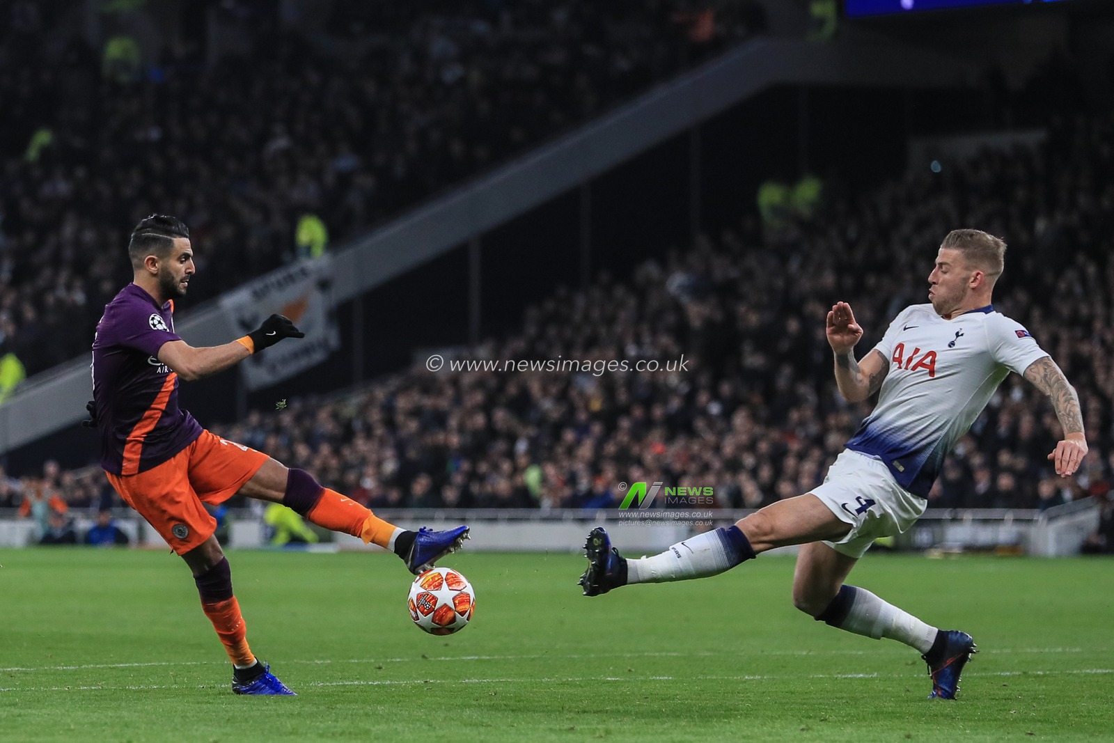 9th April 2019, Tottenham Hotspur Stadium, London, England ; UEFA Champions League, Quarter Final, Tottenham vs Manchester City ; Riyad Mahrez  (26) of Manchester City shoots on goal 

Credit: Mark Cosgrove/News Images