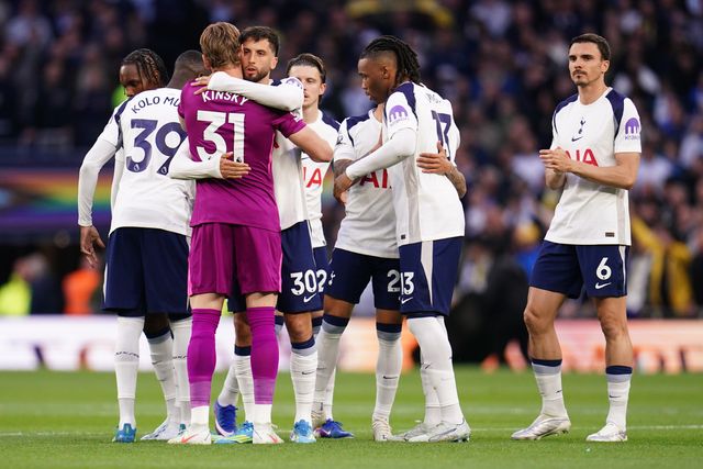Tottenham players ahead of kick off during the Premier League match Tottenham Hotspur vs Leeds United at Tottenham Hotspur Stadium, London, United Kingdom on 11 May 2026

(Photo by Harvey Murphy/News Images)