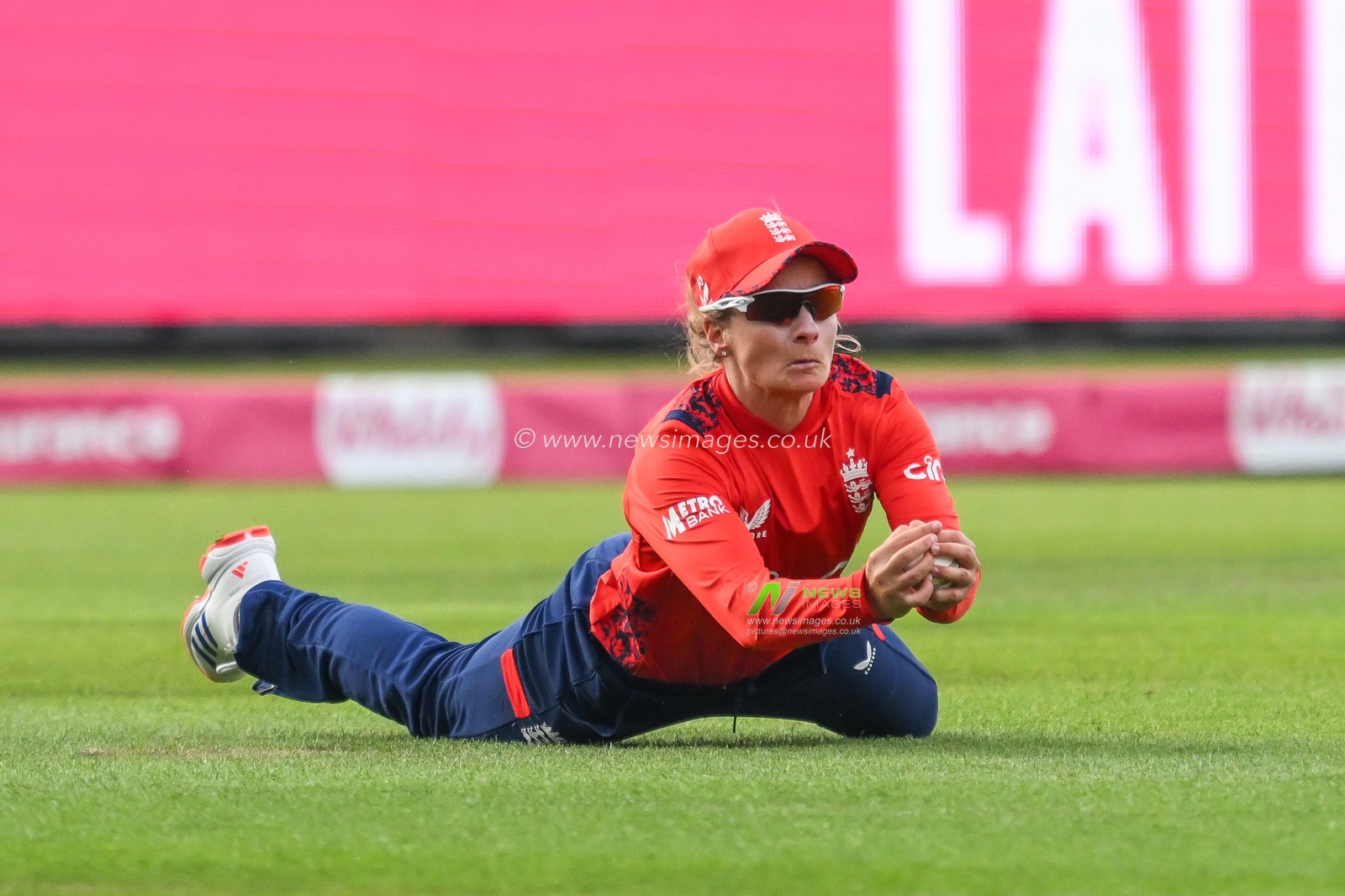 Danielle Wyatt of England catches Rameen Shamim of Pakistan of the bowling of Lauren Bell of England during the First T20 International match England women vs Pakistan women at Edgbaston, Birmingham, United Kingdom, 11th May 2024

(Photo by Craig Thomas/News Images)
