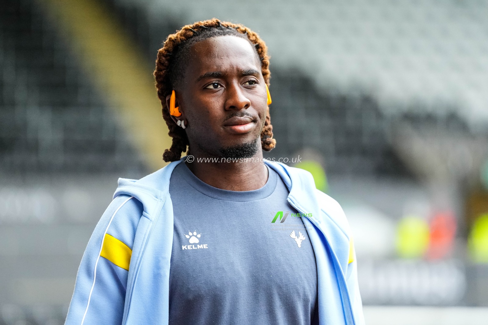 Jordan Zemura of Watford arrives at the Swansea.com Stadium ahead of  the Sky Bet Championship match Swansea City vs Watford at Swansea.com Stadium, Swansea, United Kingdom on 01 September 2026

(Photo by Andrew Lewis/News Images)
