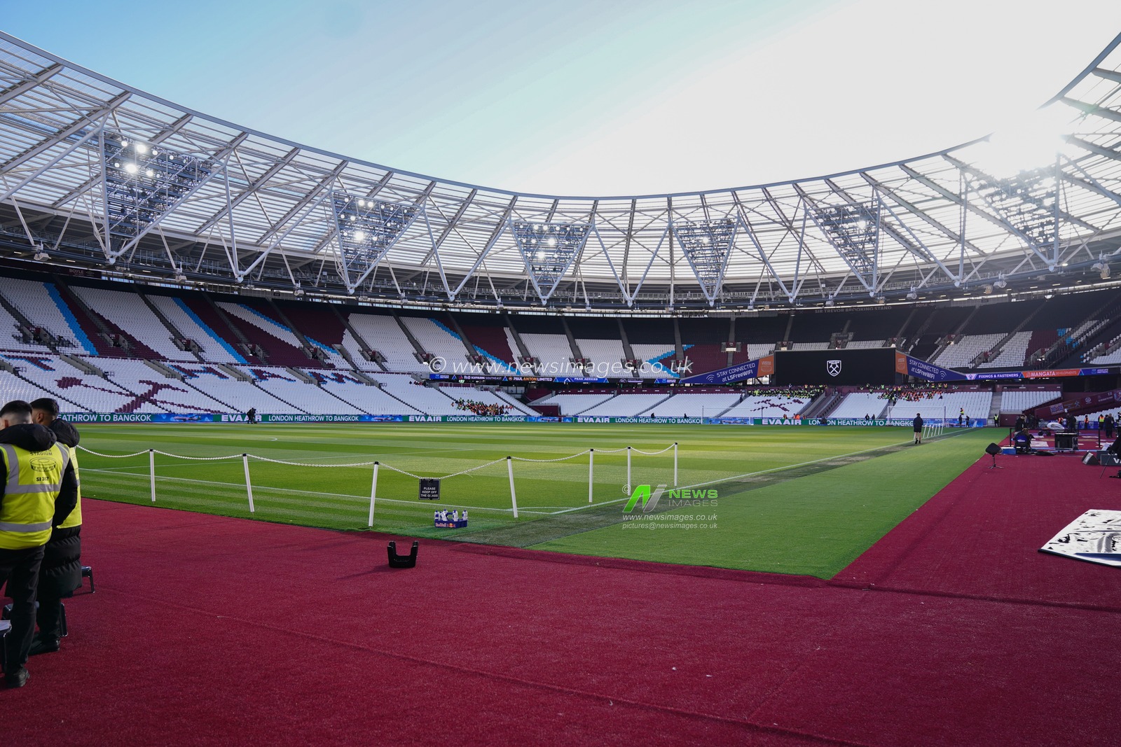 General view of the London Stadium ahead of the Premier League match West Ham United vs Liverpool at London Stadium, London, United Kingdom, 30th November 2025

(Photo by Harvey Murphy/News Images)

*** GER AUT SUI OUT ***
