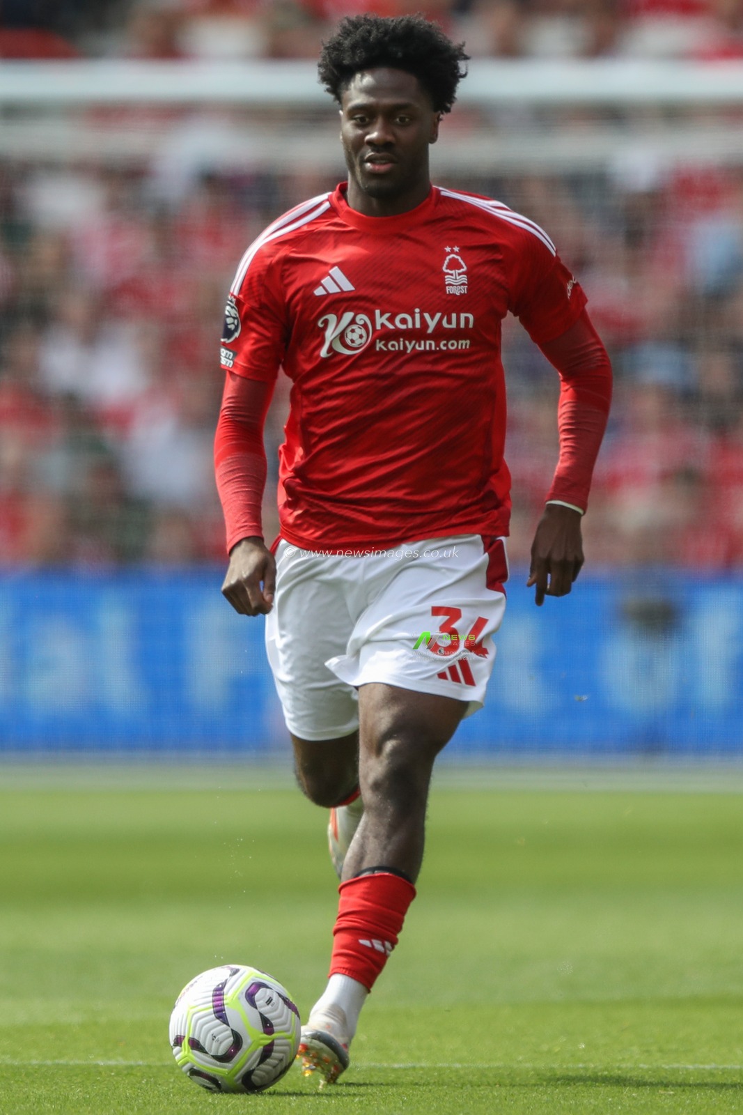 Ola Aina of Nottingham Forest during the Premier League match Nottingham Forest vs Bournemouth at City Ground, Nottingham, United Kingdom, 17th August 2024

(Photo by Alfie Cosgrove/News Images)