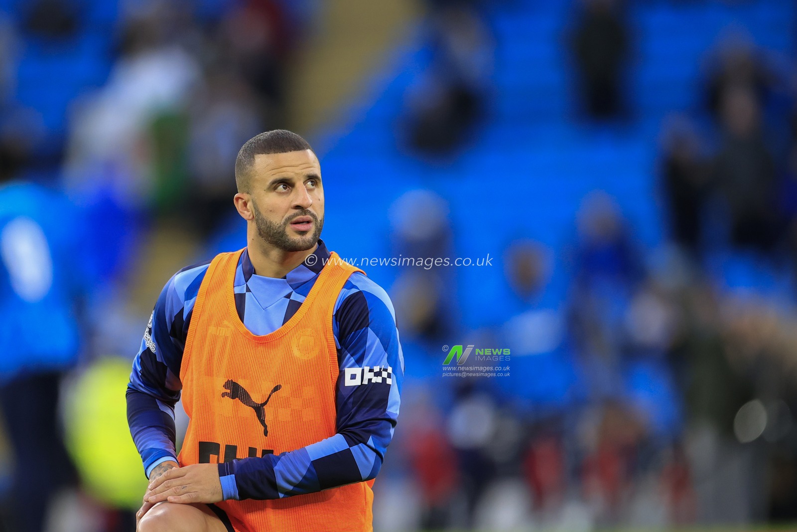 Kyle Walker #2 of Manchester City during the warm up ahead of the FA Cup Third Round match Manchester City vs Chelsea at Etihad Stadium, Manchester, United Kingdom, 8th January 2023

(Photo by Conor Molloy/News Images)