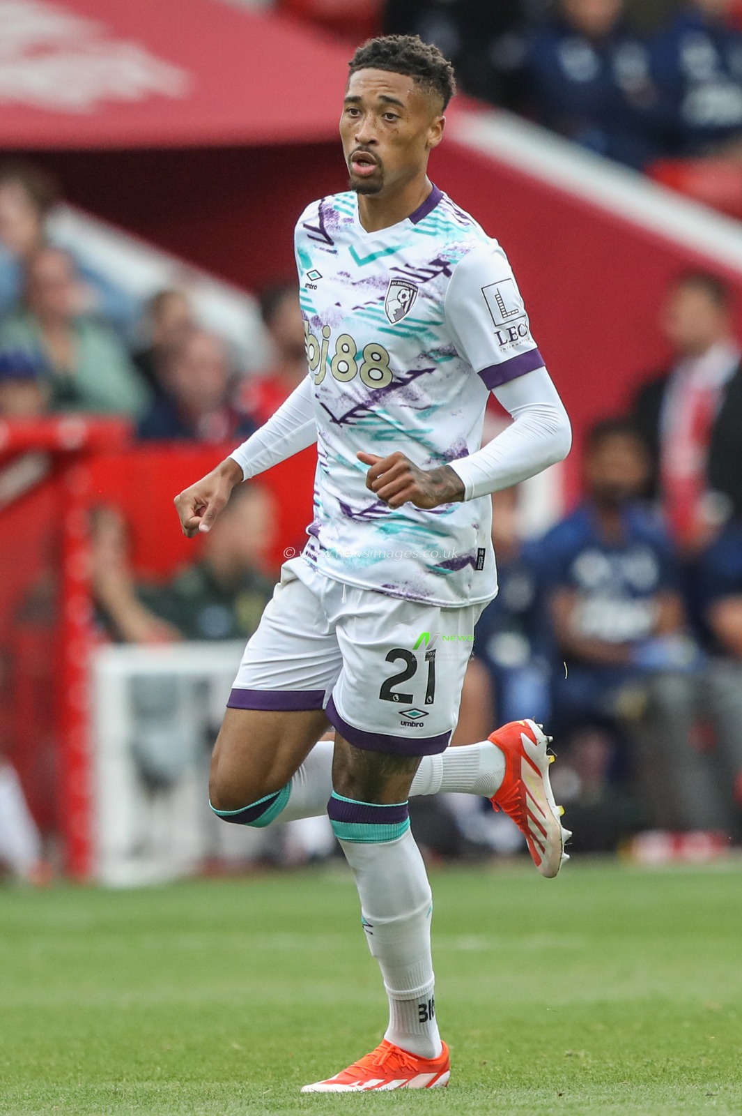 Daniel Jebbison of Bournemouth during the Premier League match Nottingham Forest vs Bournemouth at City Ground, Nottingham, United Kingdom, 17th August 2024

(Photo by Alfie Cosgrove/News Images)