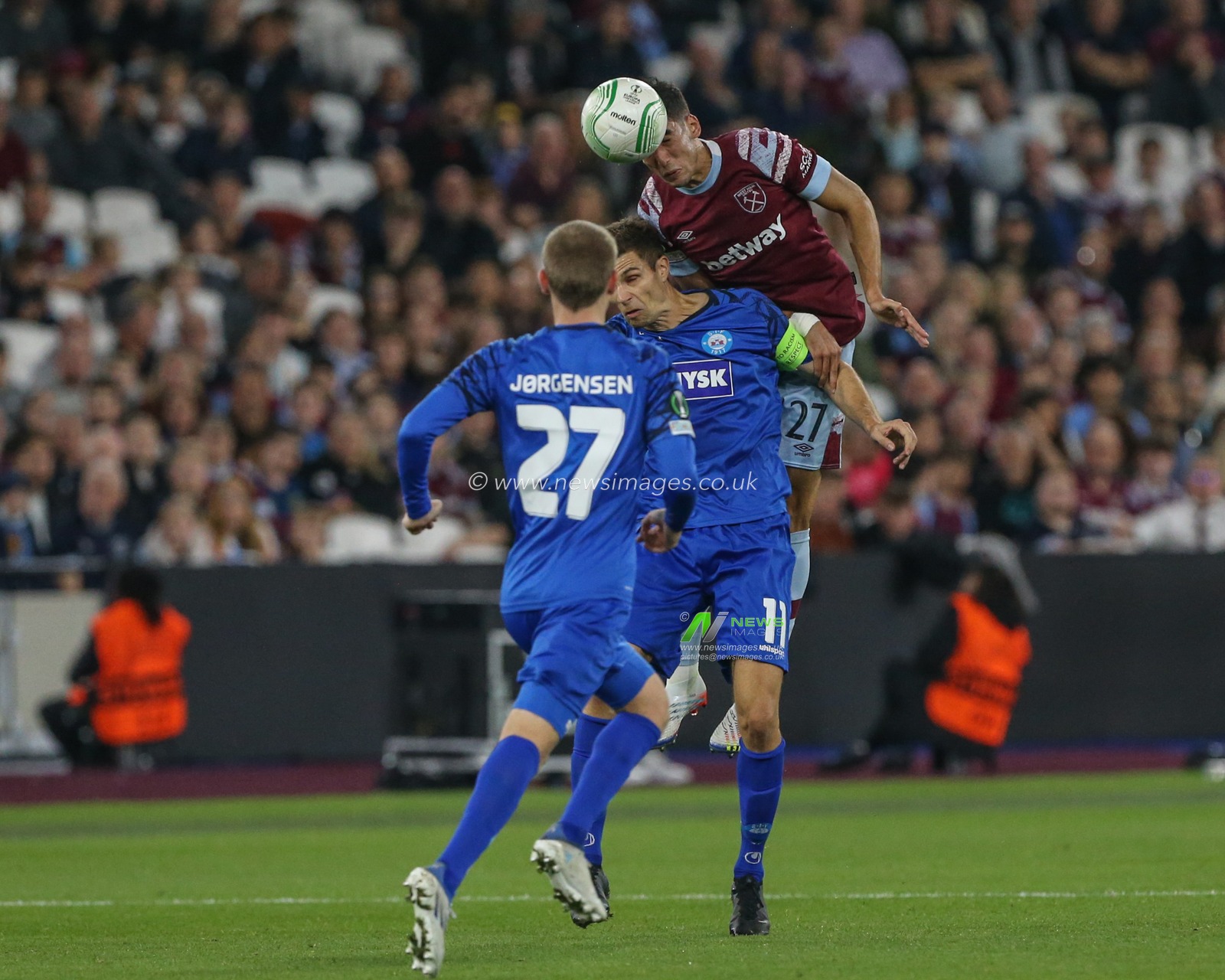 Nayef Aguerd #27 of West Ham United wins the high-ball as Nicklas Helenius #11 of Silkeborg pressures during the UEFA Europa Conference League match West Ham United vs Silkeborg at London Stadium, London, United Kingdom, 27th October 2022

(Photo by Arron Gent/News Images)