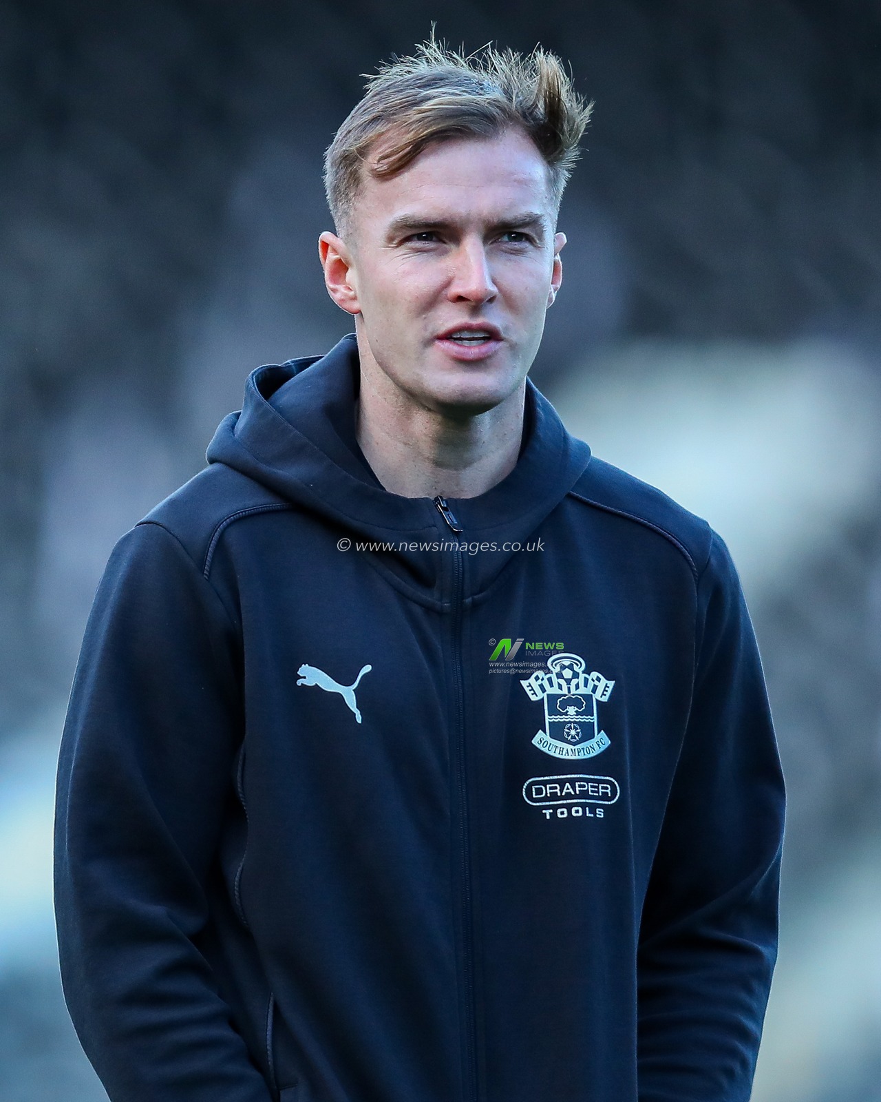 Flynn Downes of Southampton arrives at Craven Cottage prior to the Premier League match Fulham vs Southampton at Craven Cottage, London, United Kingdom, 22nd December 2024

(Photo by Izzy Poles/News Images)