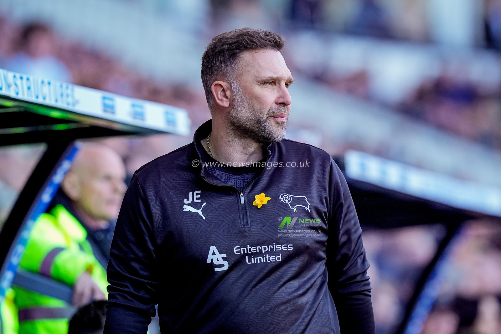 John Eustace manager of Derby County gives his team instructions during the Sky Bet Championship match Derby County vs Stoke City at Pride Park Stadium, Derby, United Kingdom on 06 April 2026

(Photo by Maynard Manyowa/News Images)