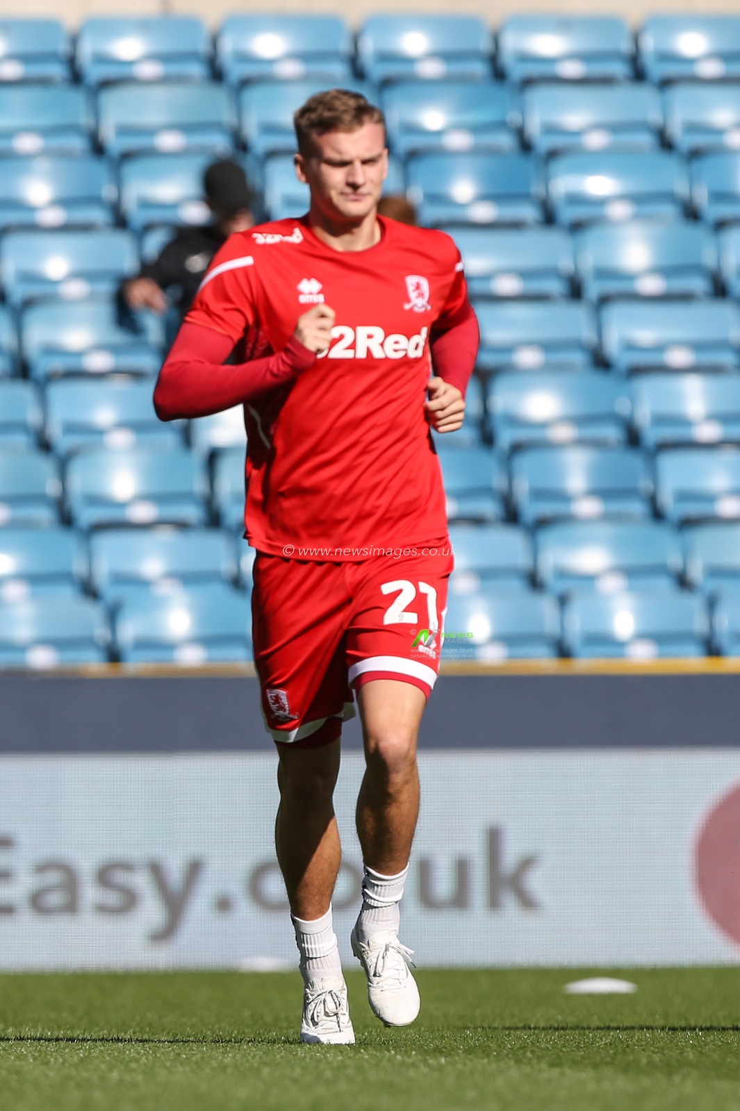 Marcus Forss #21 of Middlesbrough warms up during the Sky Bet Championship match Millwall vs Middlesbrough at The Den, London, United Kingdom, 8th October 2022

(Photo by Arron Gent/News Images)