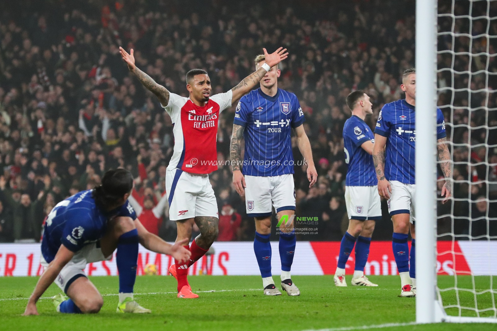 Gabriel Jesus of Arsenal celebrates his side's goal to make it 1-0 during the Premier League match Arsenal vs Ipswich Town at Emirates Stadium, London, United Kingdom, 27th December 2024

(Photo by Izzy Poles/News Images)
