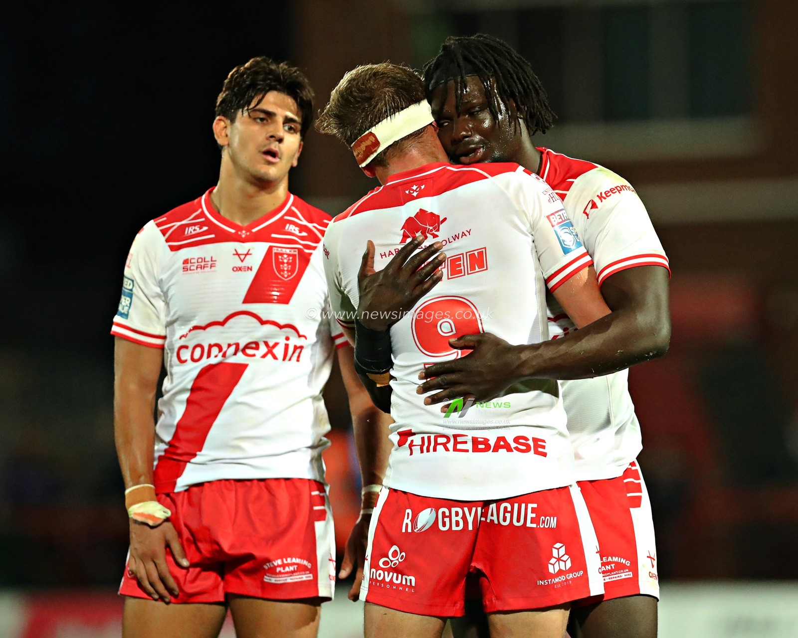 Jez Litten and Eribe Doro of Hull KR after the Betfred Super League Round 13 match Hull KR vs St Helens at Sewell Group Craven Park, Kingston upon Hull, United Kingdom, 30th May 2025

(Photo by Sam Eaden/News Images)