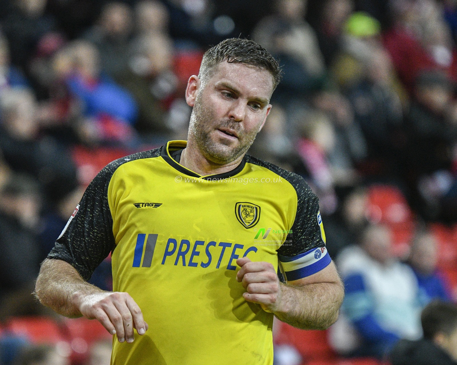 26th November 2019, Stadium Of Light, Sunderland, England; Sky Bet League 1, Sunderland v Burton Albion : Jake Buxton (5) of Burton Albion in action 

Credit: Iam Burn/News Images