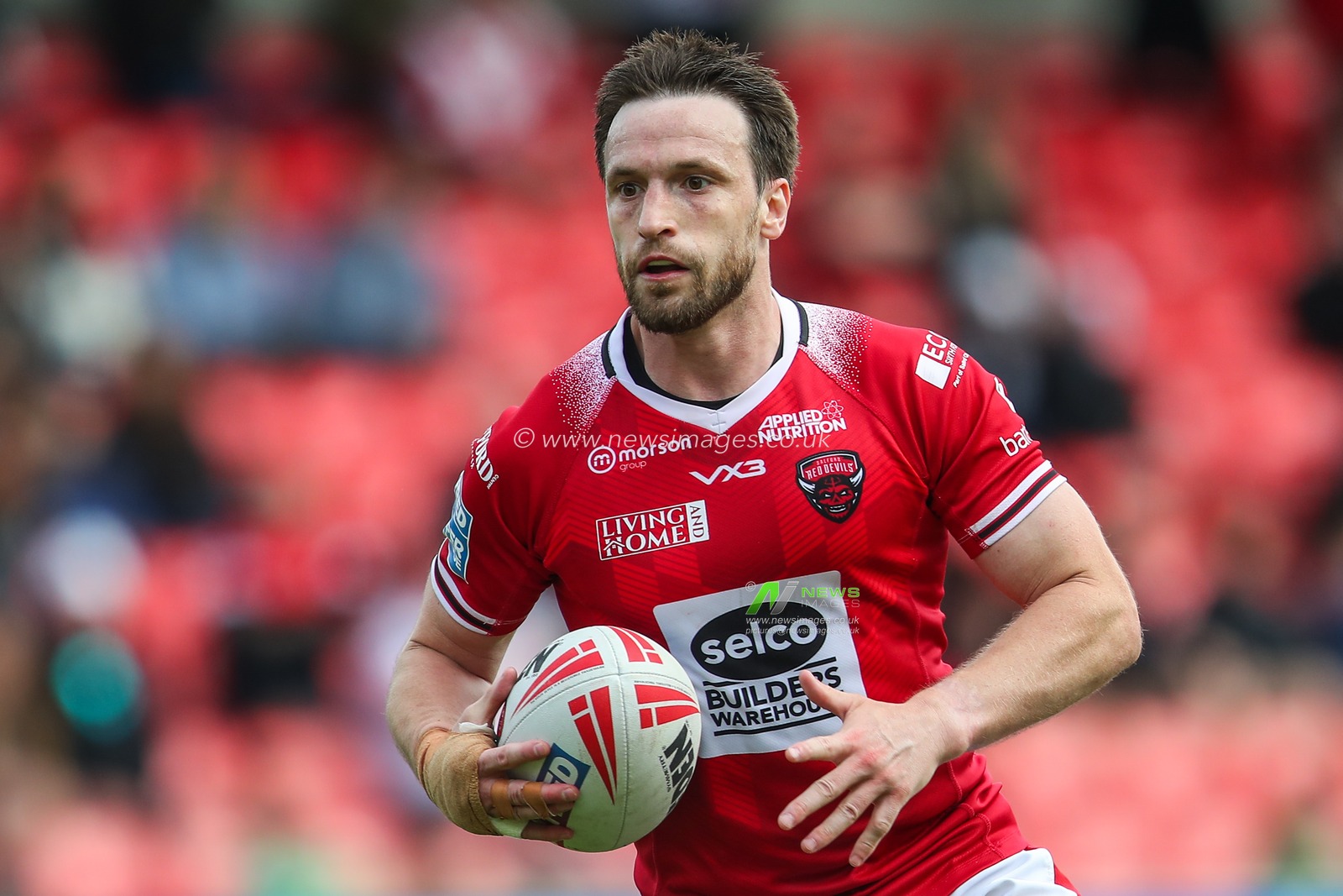 Joe Mellor of Salford Red Devils breaks with the ball during the Betfred Super League Round 13 match Salford Red Devils vs London Broncos at Salford Community Stadium, Eccles, United Kingdom, 2nd June 2024

(Photo by Gareth Evans/News Images)