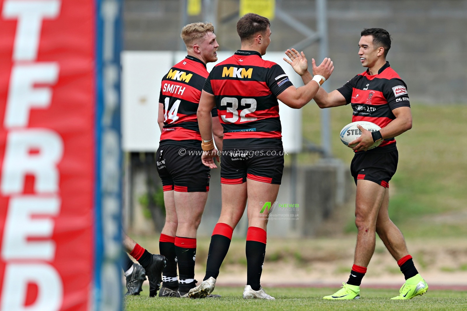 Tee Ritson of Barrow Raiders celebrates his try during the Betfred Championship match Hunslet RLFC vs Barrow Raiders at South Leeds Stadium, Leeds, United Kingdom, 22nd June 2025(Photo by Sam Eaden/News Images)