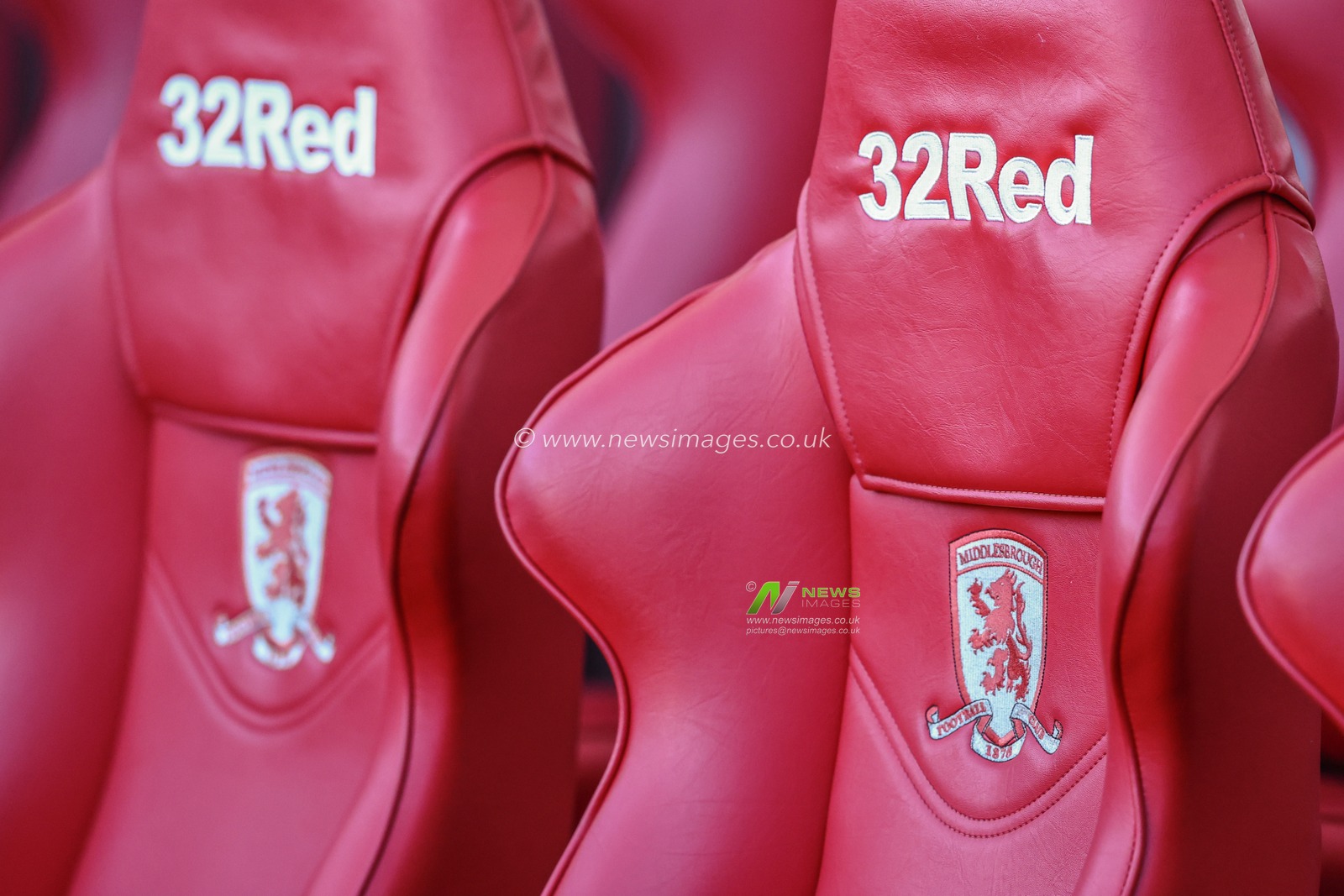 The Middlesbrough dugout during the Sky Bet Championship match Middlesbrough vs Leeds United at Riverside Stadium, Middlesbrough, United Kingdom, 8th April 2025

(Photo by Alfie Cosgrove/News Images)