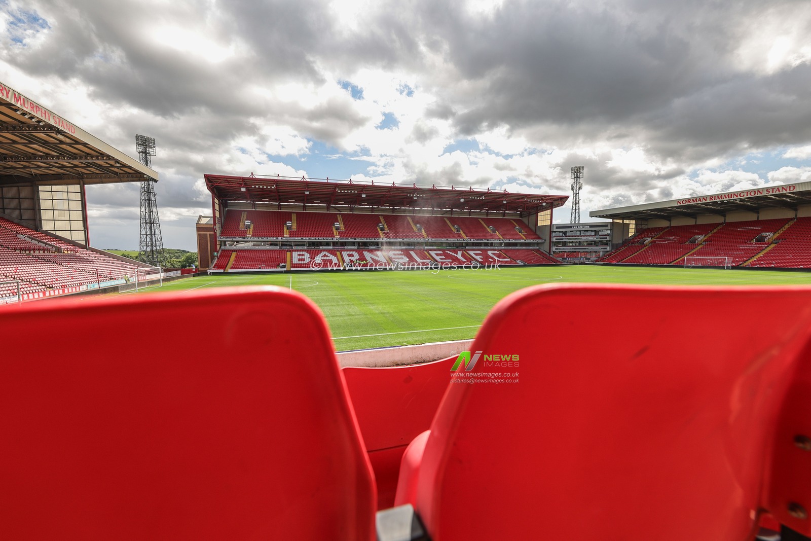 A general view of Oakwell during the Pre-season friendly match Barnsley vs Crewe Alexandra at Oakwell, Barnsley, United Kingdom, 29th July 2023

(Photo by Mark Cosgrove/News Images)