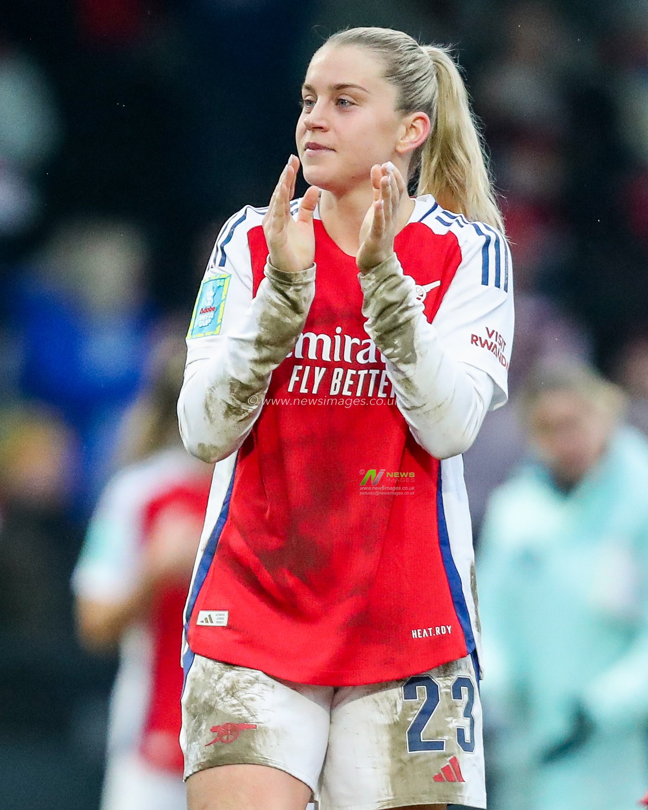 Alessia Russo of Arsenal acknowledges the fans after the teams victory following the Adobe Women's FA Cup 5th Round match Arsenal Women vs London City Lionesses at Managata Pay UK Stadium, Borehamwood, United Kingdom, 9th February 2025

(Photo by Izzy Poles/News Images)