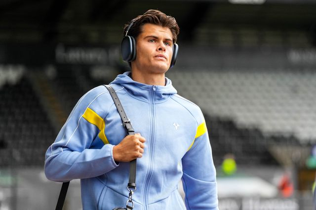 Luca Kjerrumgaard of Watford arrives at the Swansea.com Stadium ahead of  the Sky Bet Championship match Swansea City vs Watford at Swansea.com Stadium, Swansea, United Kingdom on 01 September 2026

(Photo by Andrew Lewis/News Images)
