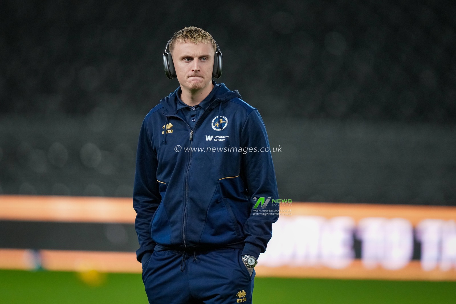 Alfie Doughty of Millwall inspects the pitch during the Sky Bet Championship match Derby County vs Millwall at Pride Park Stadium, Derby, United Kingdom, 10th December 2025

(Photo by Maynard Manyowa/News Images)

*** GER AUT SUI OUT ***