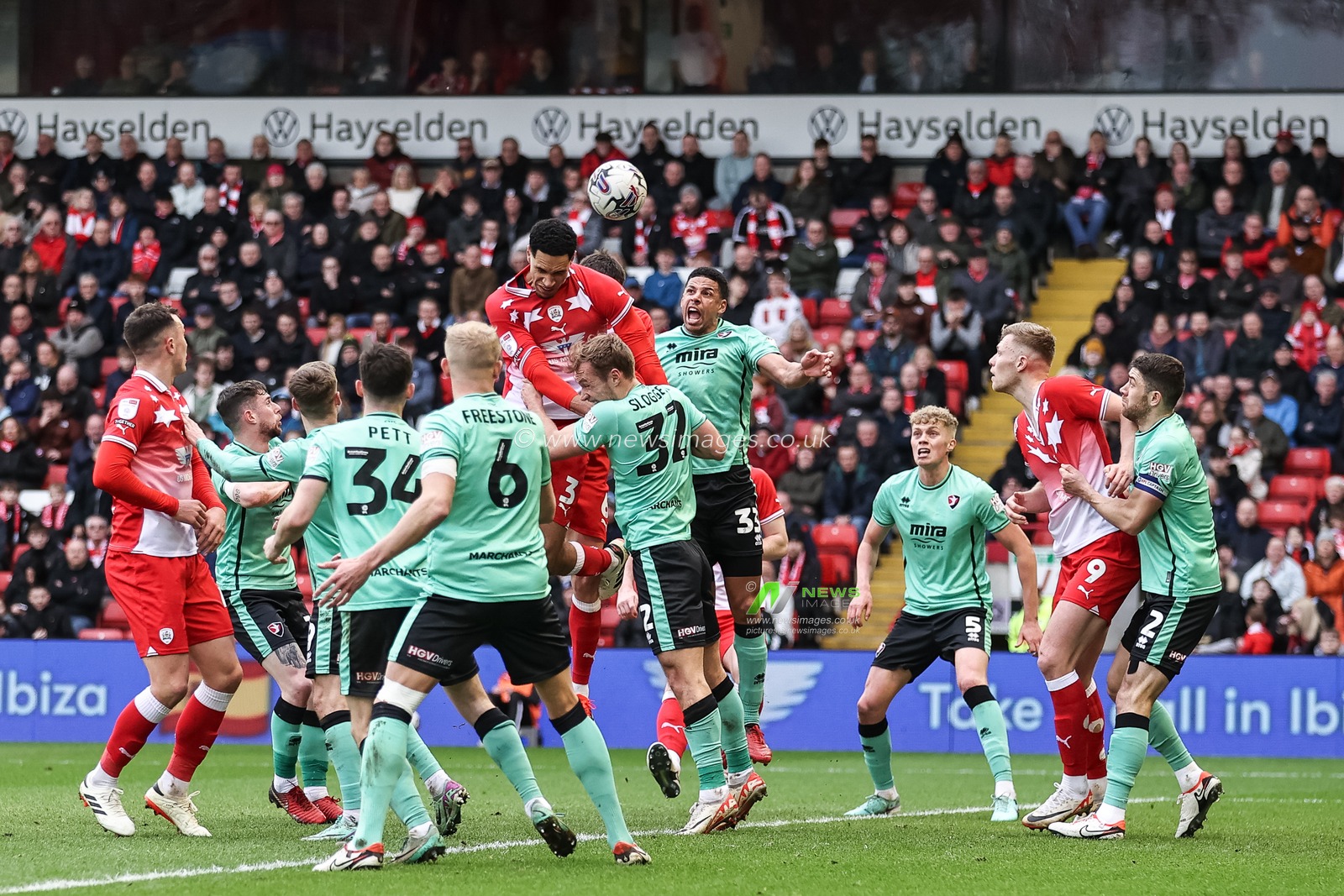 Jon Russell of Barnsley heads on goal during the Sky Bet League 1 match Barnsley vs Cheltenham Town at Oakwell, Barnsley, United Kingdom, 16th March 2024

(Photo by Mark Cosgrove/News Images)