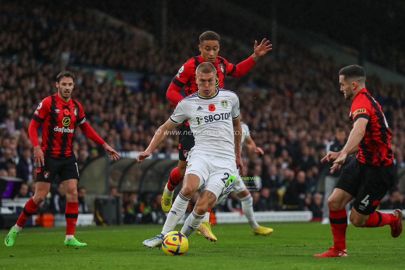Rasmus Kristensen #25 of Leeds United runs with the ball during the Premier League match Leeds United vs Bournemouth at Elland Road, Leeds, United Kingdom, 5th November 2022

(Photo by Gareth Evans/News Images)