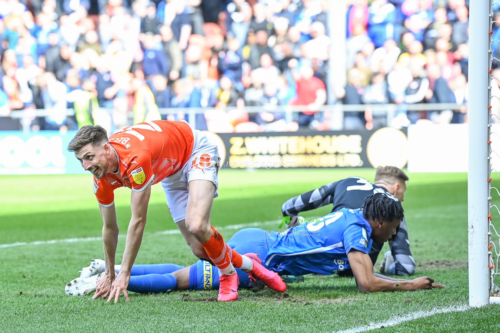 Jake Beesley #28 of Blackpool celebrates his goal to make it  1-0