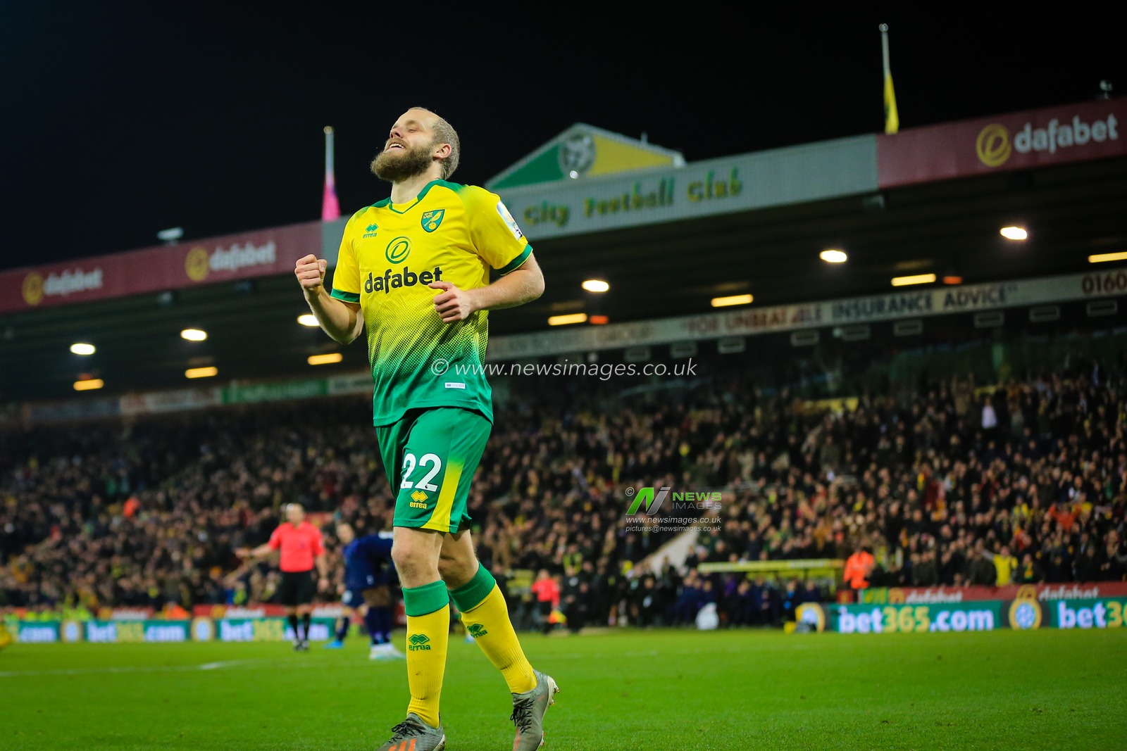 28th December 2019, Carrow Road, Norwich, England; Premier League, Norwich City v Tottenham Hotspur : Teemu Pukki (22) of Norwich City celebrates scoring to make it 2-1.

Credit: Georgie Kerr/News Images