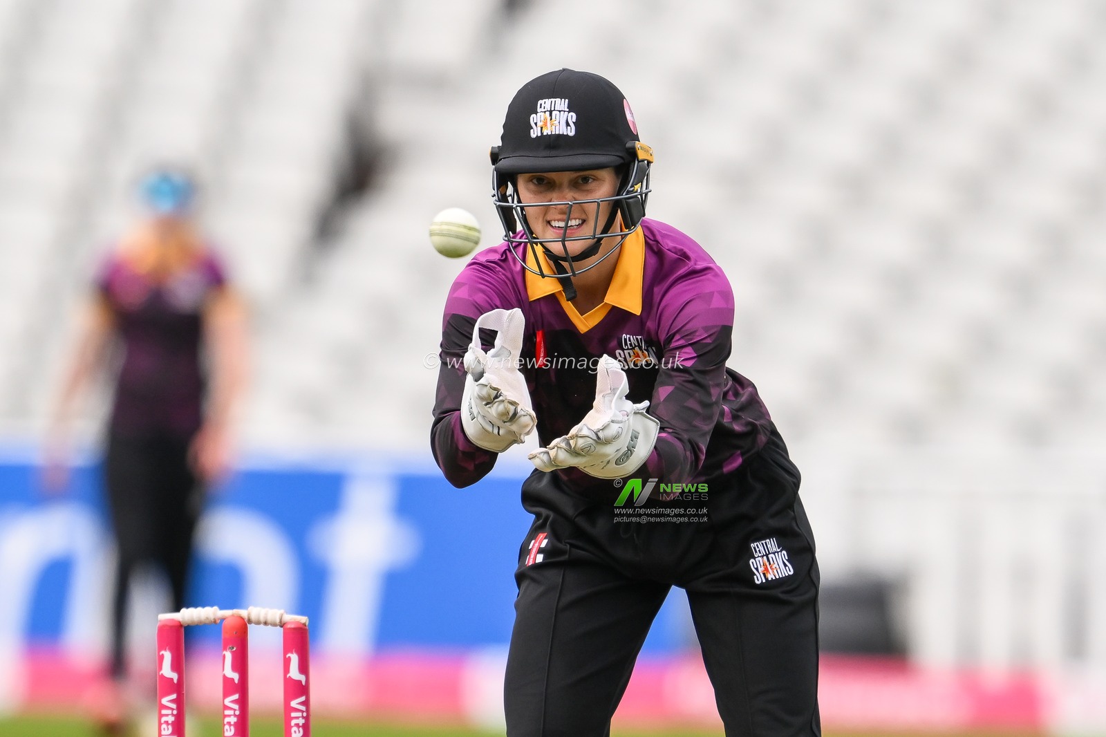 Amy Jones of Central Sparks receives the ball during the Charlotte Edwards Cup match Central Sparks vs Lancashire Thunder at Edgbaston, Birmingham, United Kingdom, 14th June 2024

(Photo by Craig Thomas/News Images)