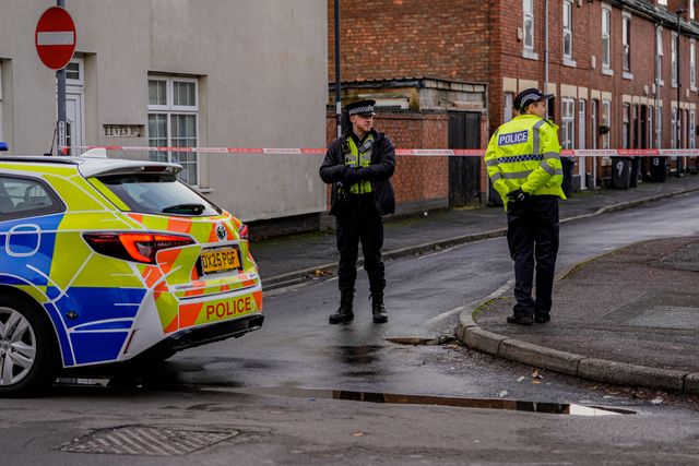 Police officers man a cordon on Cambridge Street, Derby, during a Major Explosives Incident in Derby that began on Thursday December 4 when police executed a warrant at an address on Vulcan Street, Derby, that saw two men arrested on suspicion of explosives offences and 200 homes evacuated (Maynard Manyowa / News Images)