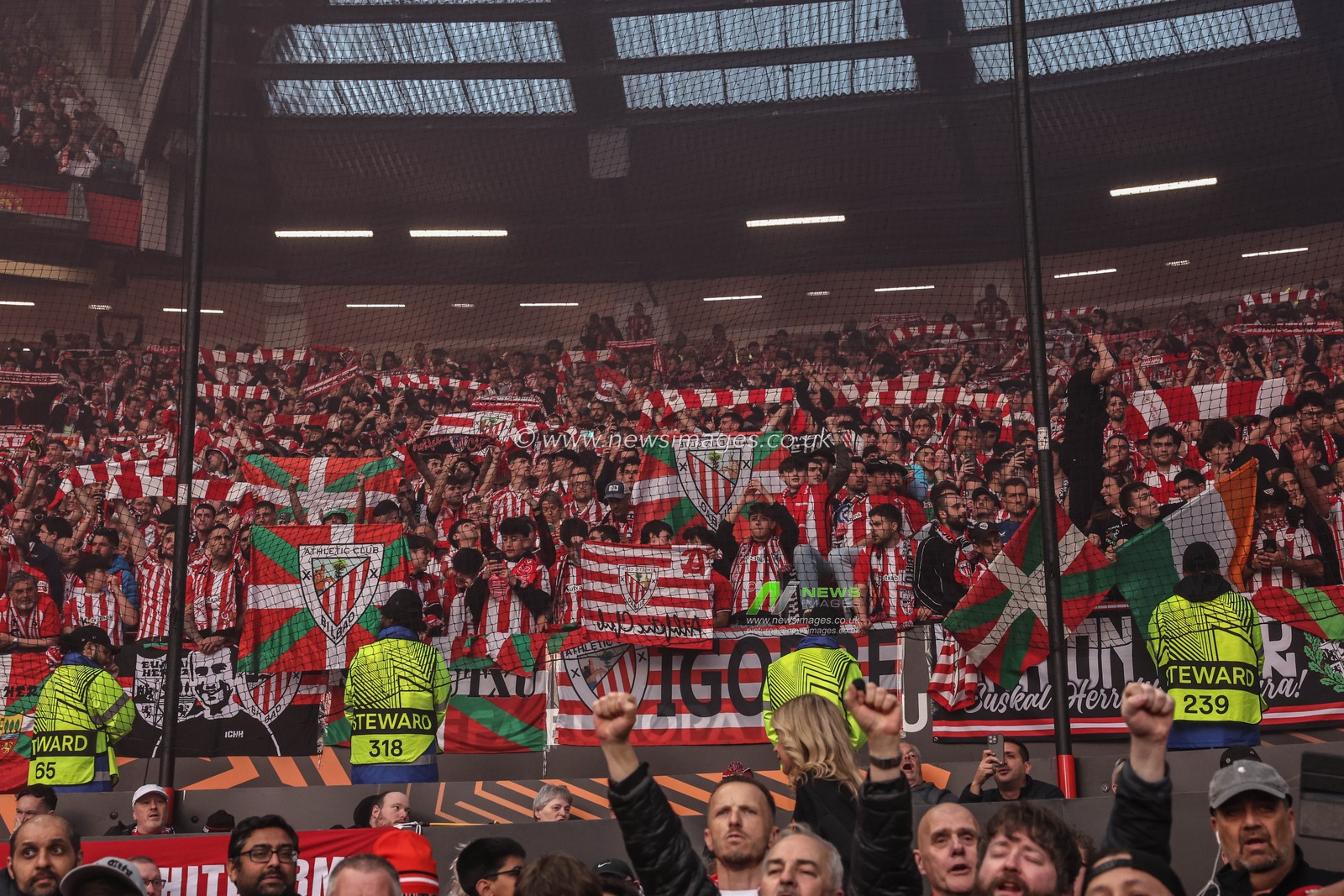Athletic Bilbao fans during the UEFA Europa League Semi-final match Manchester United vs Athletic Bilbao at Old Trafford, Manchester, United Kingdom, 8th May 2025

(Photo by Mark Cosgrove/News Images)