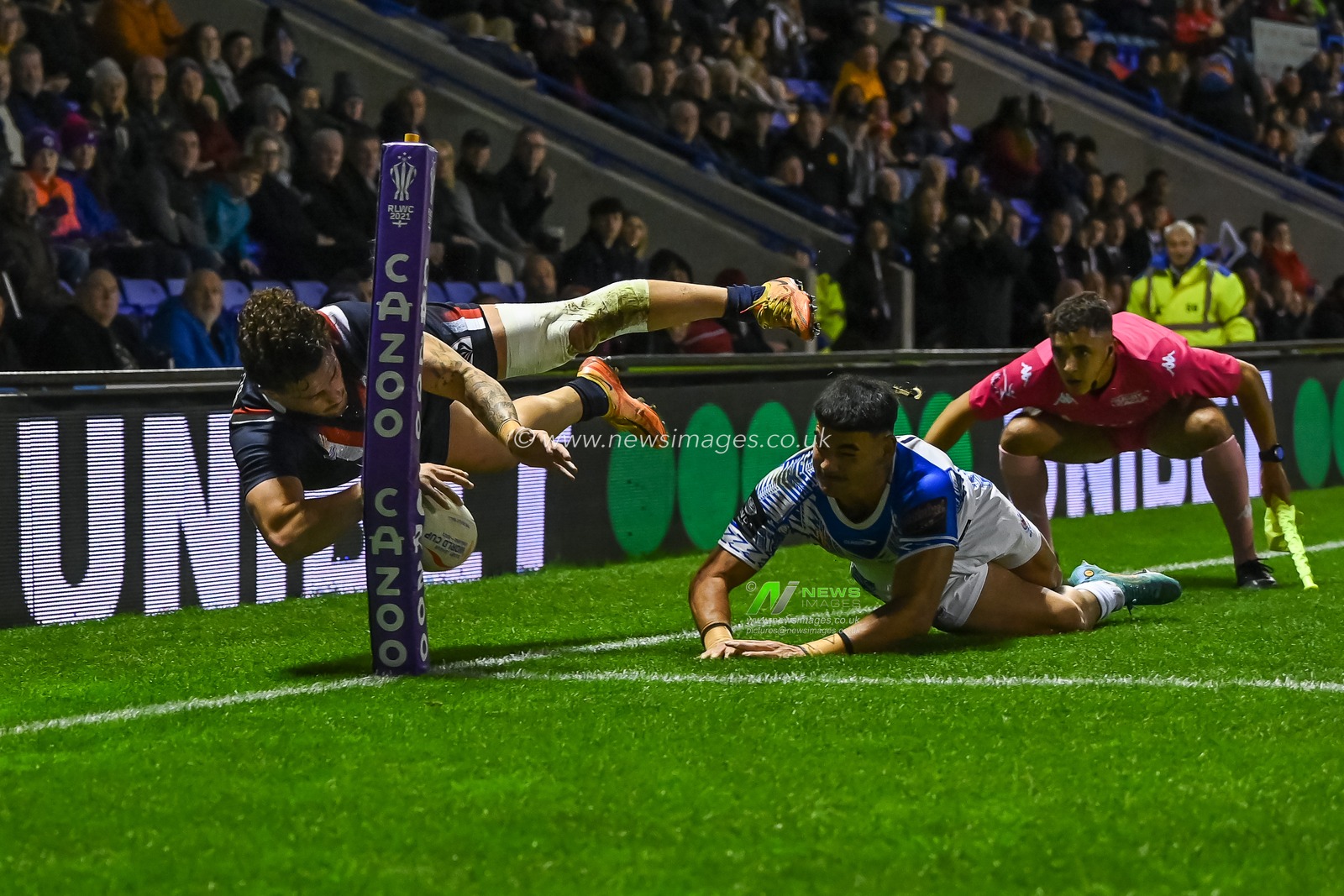Arthur Romano of France is tackled into touch before he can score by Taylan May of Samoa during the Rugby League World Cup 2021 Group A match Samoa vs France at Halliwell Jones Stadium, Warrington, United Kingdom, 30th October 2022

(Photo by Craig Thomas/News Images)