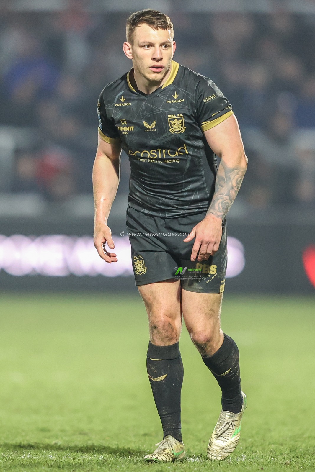 Ed Chamberlain of Hull FC during the Betfred Super League Round 5 match Wakefield Trinity vs Hull FC at DIY Kitchens Stadium, Wakefield, United Kingdom, 21st March 2025

(Photo by Alfie Cosgrove/News Images)