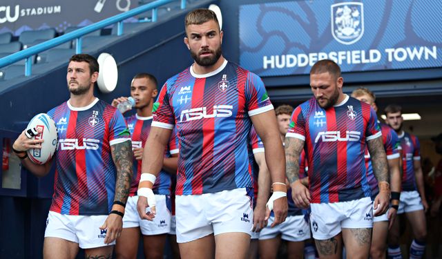 Wakefield walk out before the Betfred Super League round 19 match Huddersfield Giants vs Wakefield Trinity at the Accu Stadium, Huddersfield, United Kingdom, 18th July 2025(Photo by Sam Eaden/News Images)