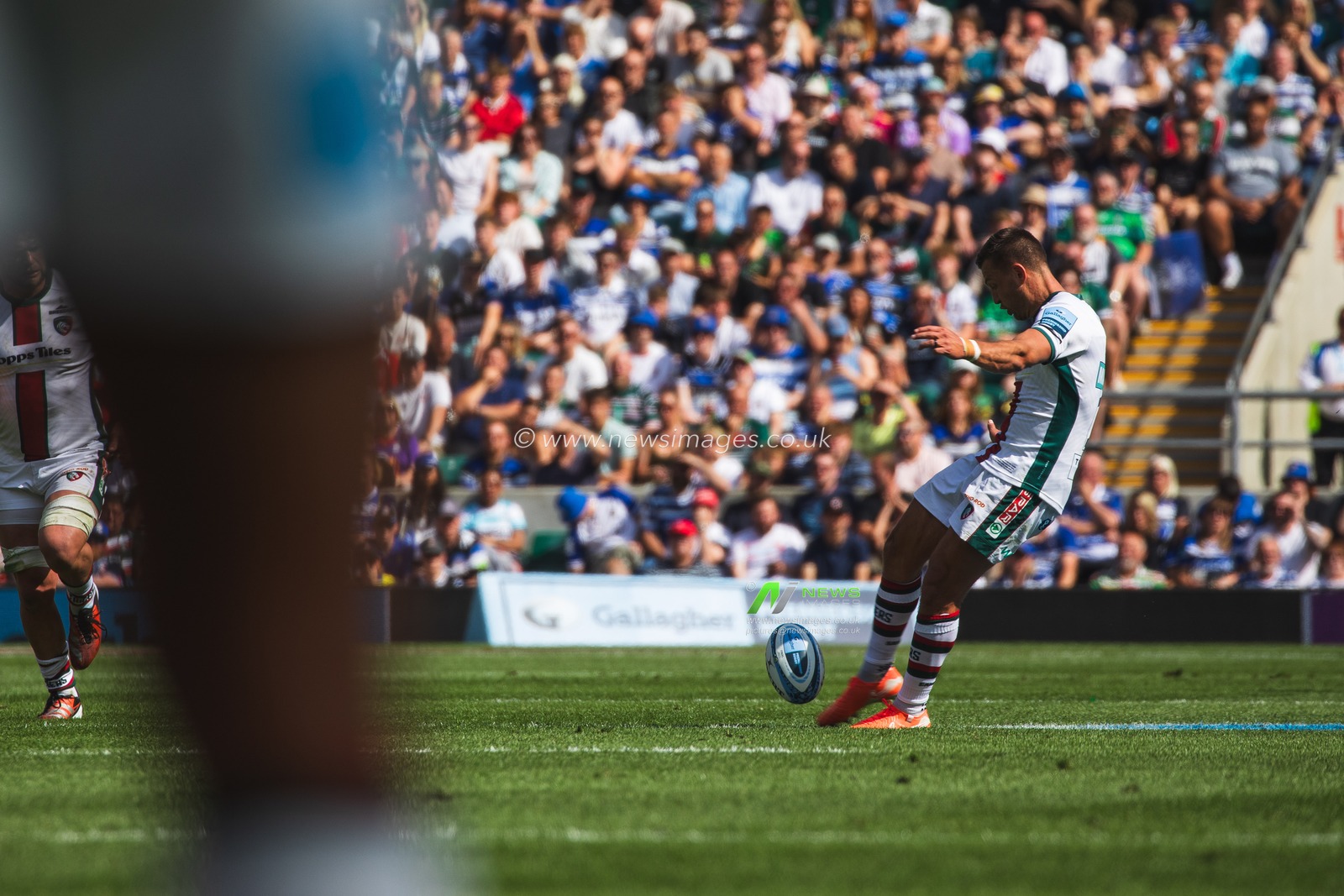 Handré Pollard of Leicester Tigers during the Gallagher Premiership Play-off Final 2025 Bath Rugby v Leicester Tigers at Allianz Stadium, Twickenham, United Kingdom, 14th June 2025

(Photo by Craig Evans/News Images)