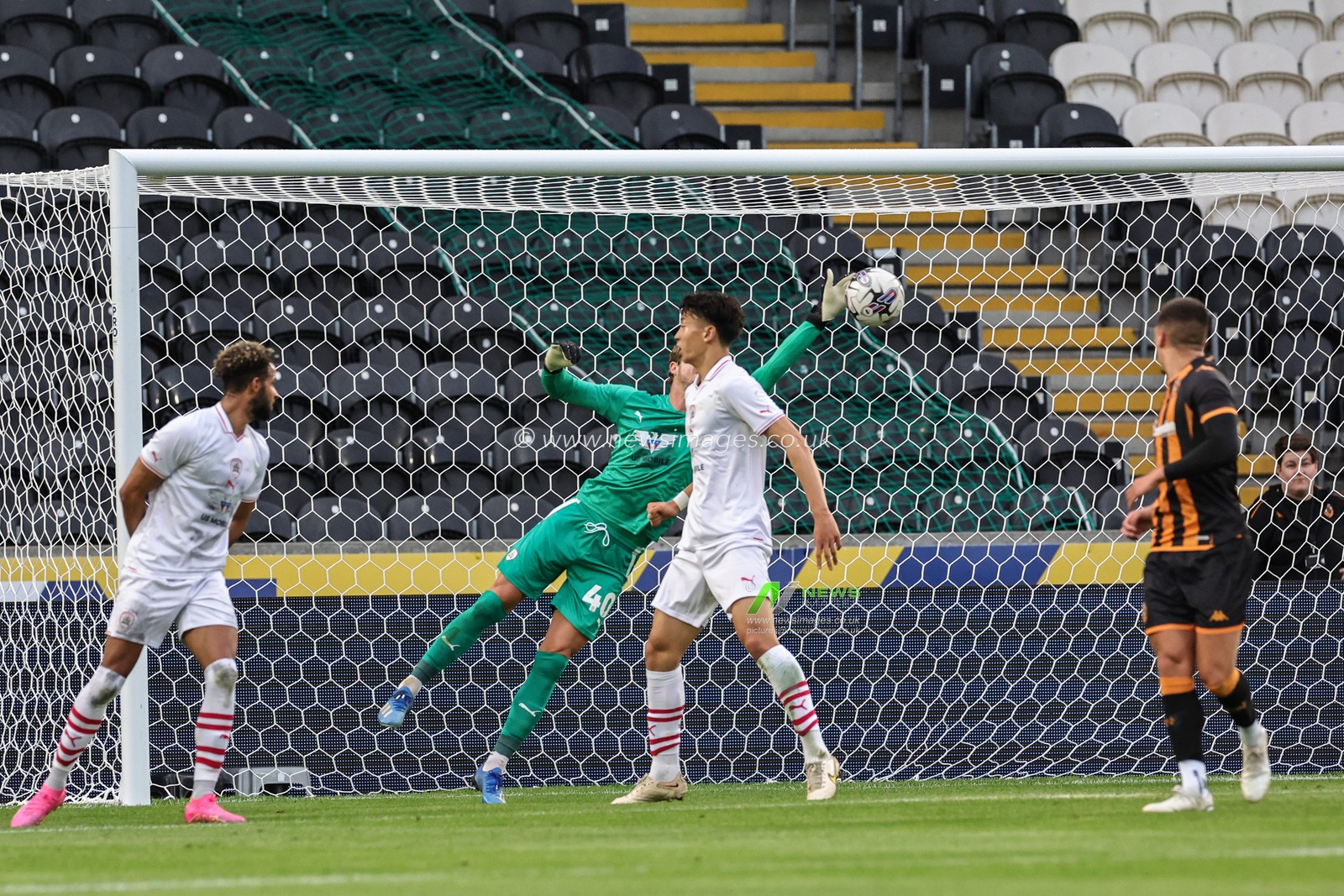 Ben Killip #23 of Barnsley makes a save under the crossbar during the Pre-season friendly match Hull City vs Barnsley at MKM Stadium, Hull, United Kingdom, 18th July 2023

(Photo by Mark Cosgrove/News Images)