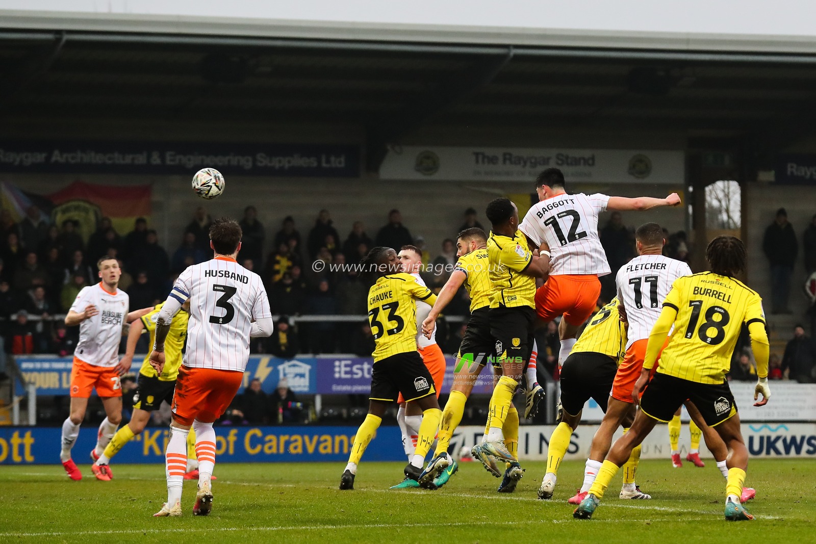 Elkan Baggott of Blackpool has a headed shot at goal during the Sky Bet League 1 match Burton Albion vs Blackpool at Pirelli Stadium, Burton upon Trent, United Kingdom, 8th February 2025

(Photo by Gareth Evans/News Images)