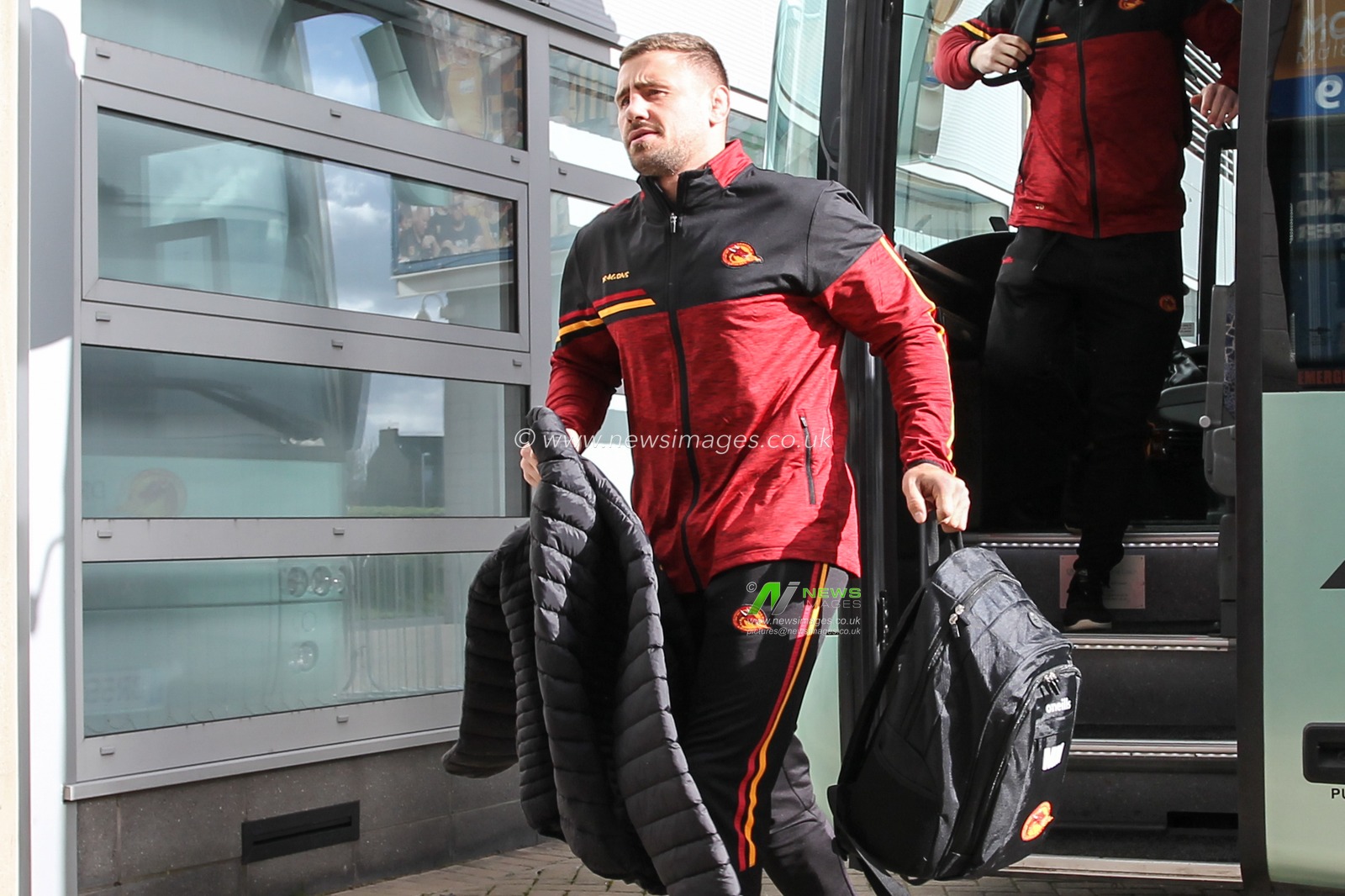 1st March 2020, KCOM Stadium, Hull, England; Betfred Super League, Hull FC v Catalans Dragons : Michael McIlorum (9) of Catalans Dragons arrives at the KCOM Stadium