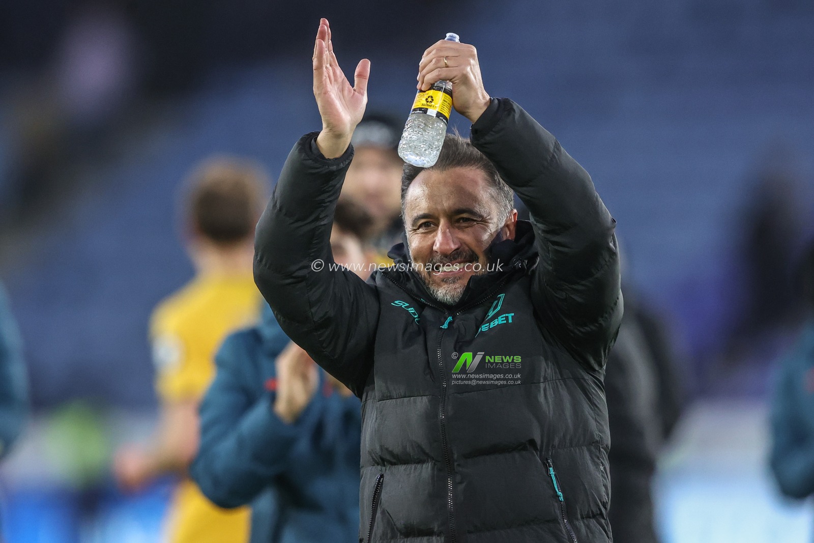 VÃ­tor Pereira manager of Wolverhampton Wanderers celebrates the win with the fans during the Premier League match Leicester City vs Wolverhampton Wanderers at King Power Stadium, Leicester, United Kingdom, 22nd December 2024

(Photo by Alfie Cosgrove/News Images)