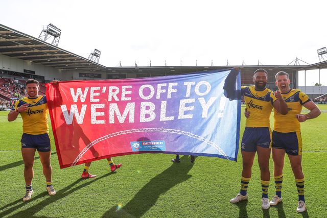 Warrington Wolves players celebrate their teams win after the Betfred Challenge Cup Semi-final match Warrington Wolves vs Leigh Leopards at Totally Wicked Stadium, St Helens, United Kingdom, 11th May 2025

(Photo by Gareth Evans/News Images)