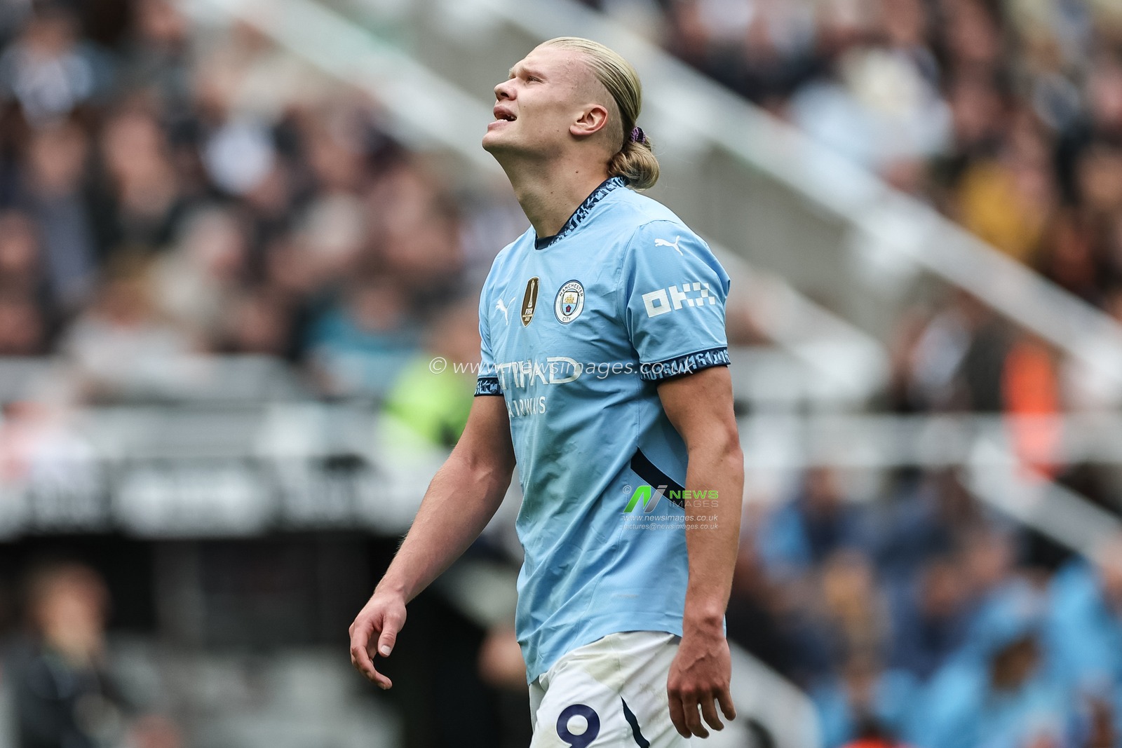 Erling Haaland of Manchester City reacts during the Premier League match Newcastle United vs Manchester City at St. James's Park, Newcastle, United Kingdom, 28th September 2024

(Photo by Mark Cosgrove/News Images)