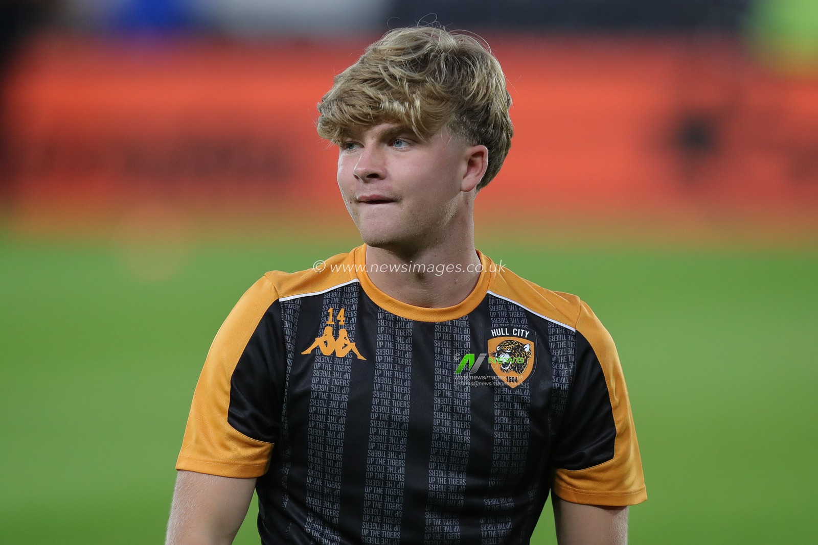 Harry Vaughan #14 of Hull City during the pre match warm up ahead of the Sky Bet Championship match Hull City vs Coventry City at MKM Stadium, Hull, United Kingdom, 15th September 2023

(Photo by James Heaton/News Images)