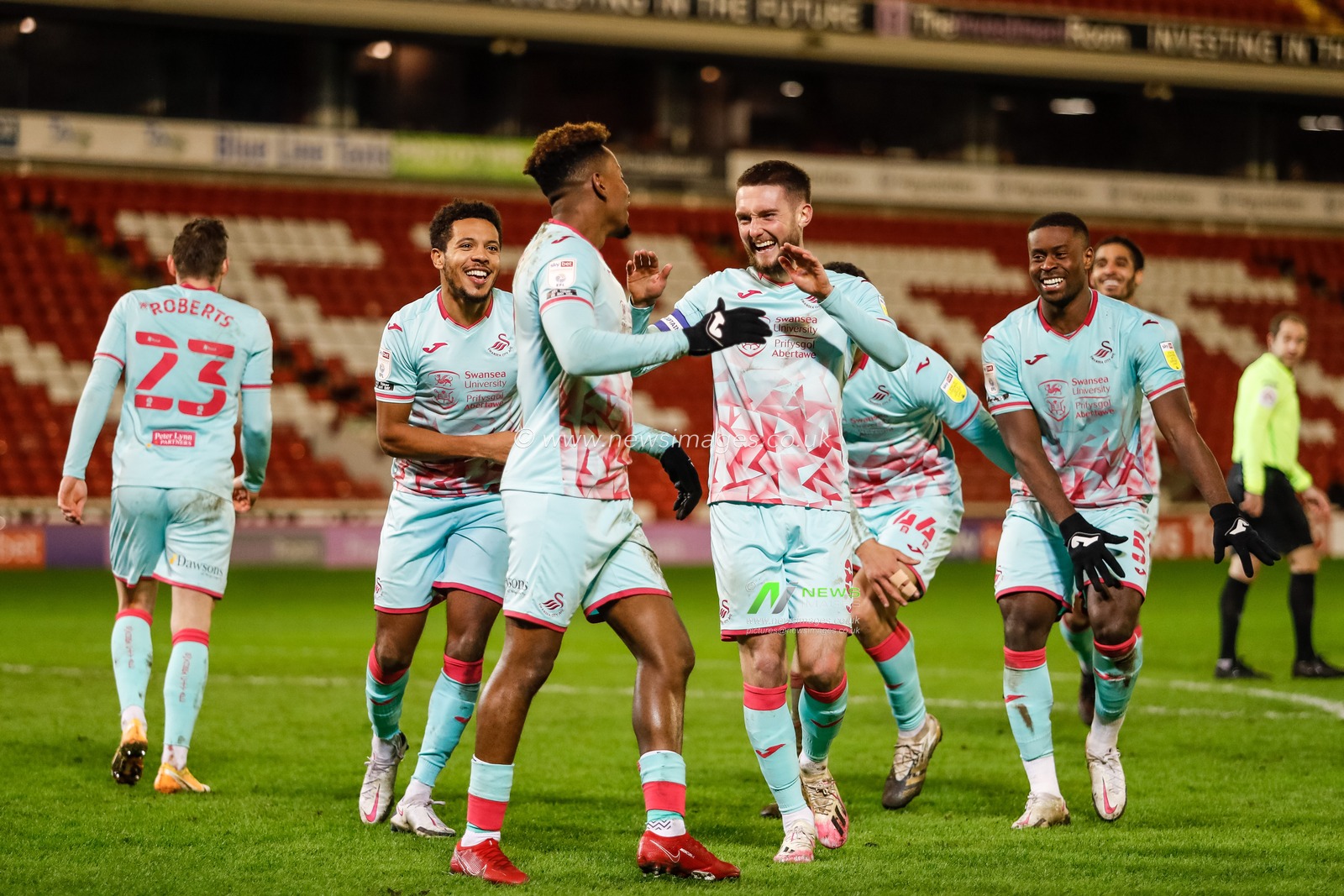 Jamal Lowe #9 of Swansea City celebrates his goal to make it 0-2