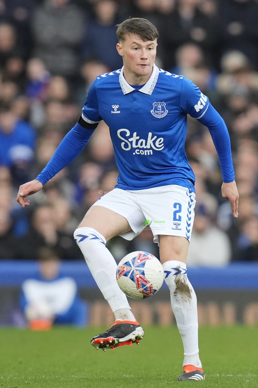 Nathan Patterson of Everton during the Emirates FA Cup Fourth Round match Everton vs Luton Town at Goodison Park, Liverpool, United Kingdom, 27th January 2024

(Photo by Steve Flynn/News Images)