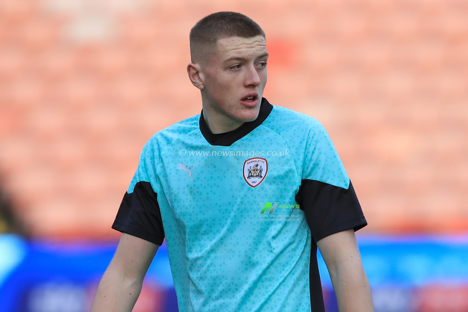 Rogan Ravenhill #60 of Barnsley in the pregame warmup session during the Sky Bet League 1 match Barnsley vs Stevenage at Oakwell, Barnsley, United Kingdom, 23rd December 2023

(Photo by Alfie Cosgrove/News Images)
