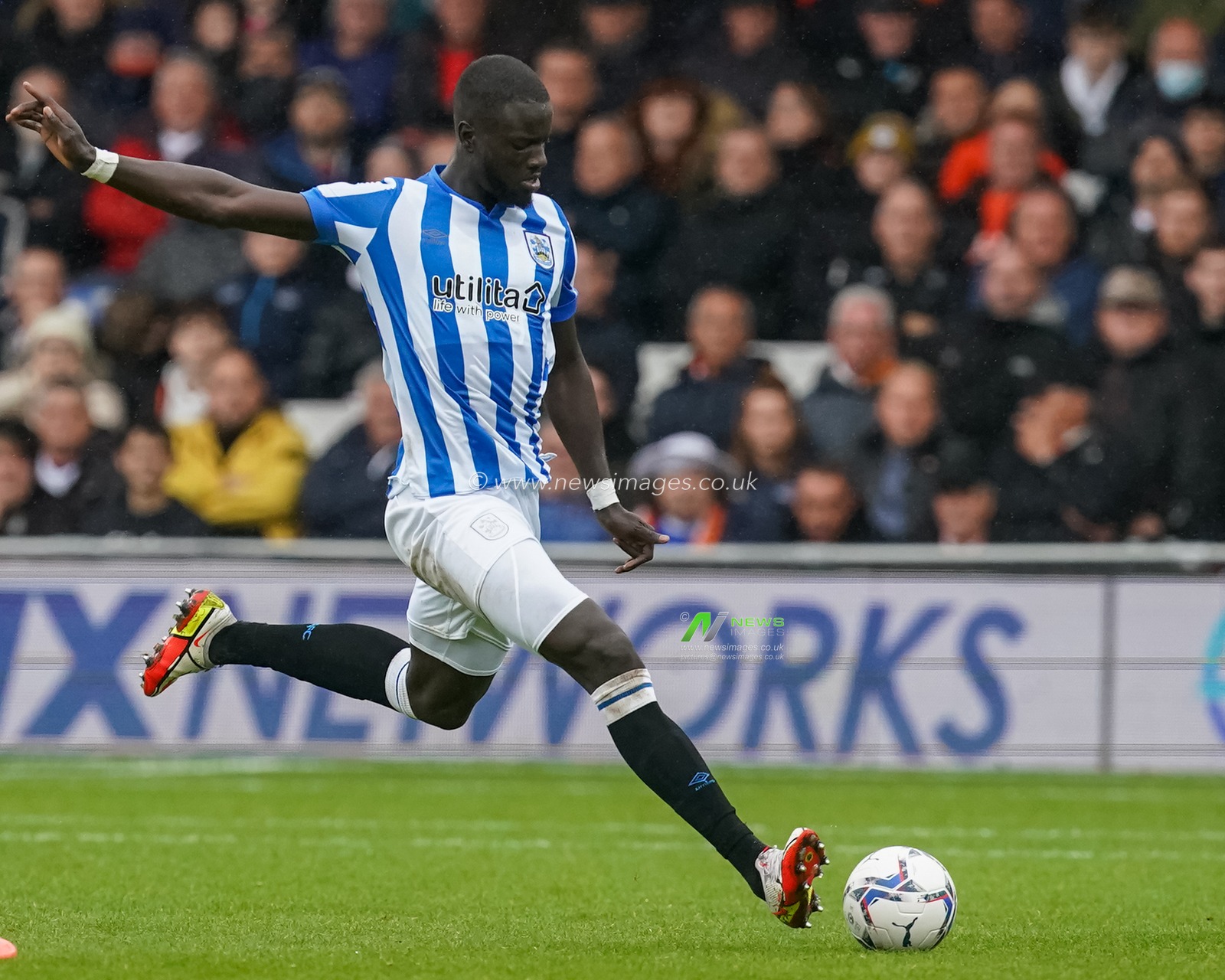 Mouhamadou-Naby Sarr #23 of Huddersfield Town in action during the game