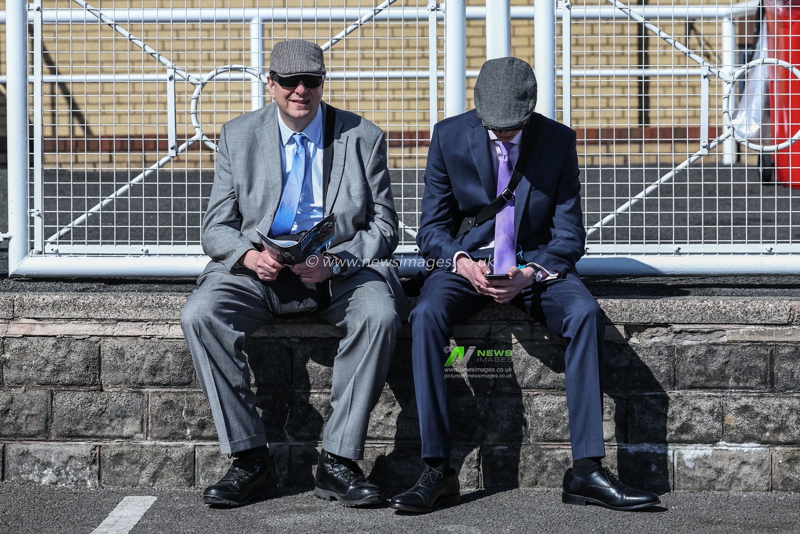 Racegoers arrive at the Aintree during the Randox Grand National 2025 Day 3 Grand National Day at Aintree Racecourse, Liverpool, United Kingdom, 5th April 2025

(Photo by Mark Cosgrove/News Images)