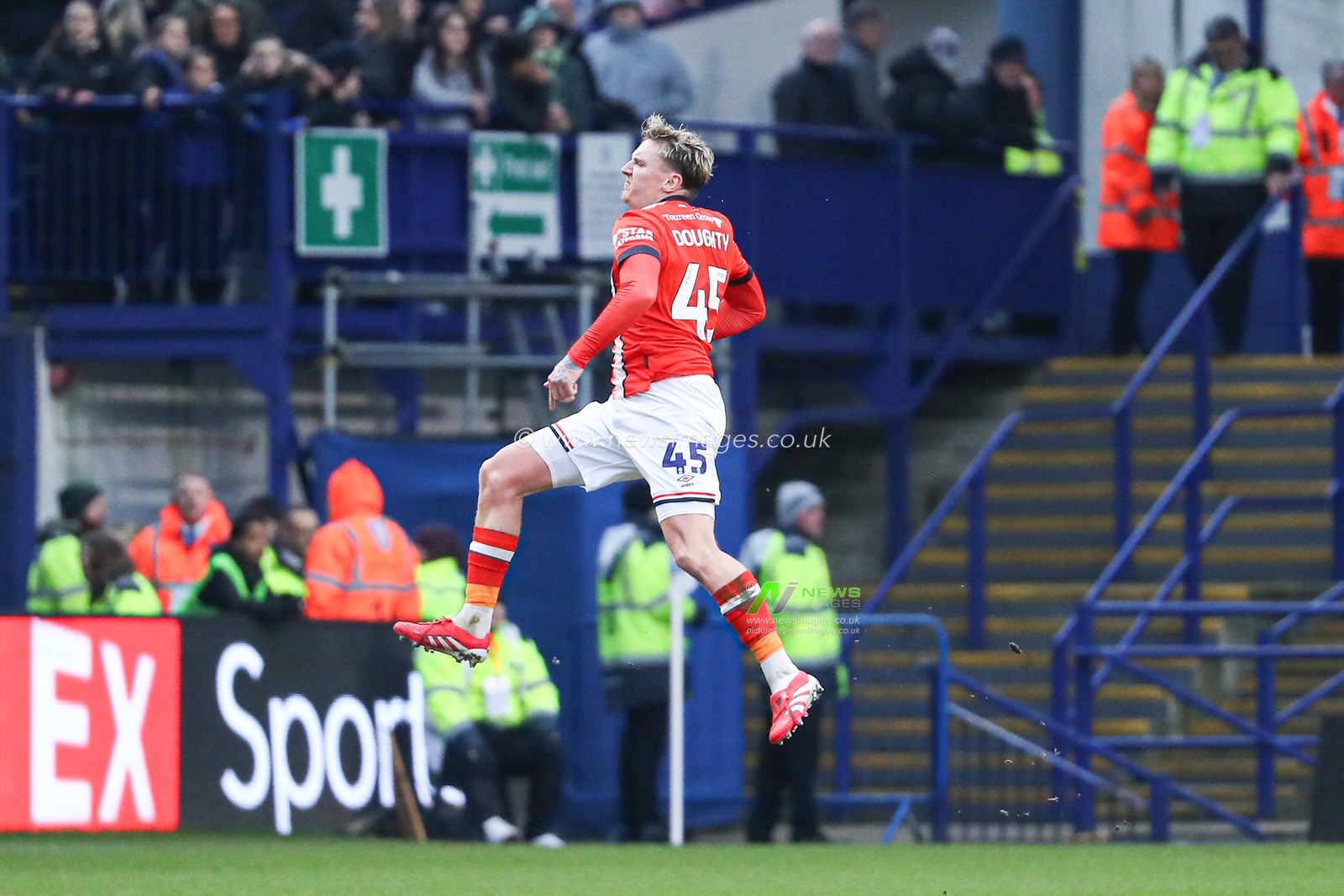 Alfie Doughty of Luton Town celebrates goal after making it 1-0 during the Sky Bet Championship match Sheffield Wednesday vs Luton Town at Hillsborough, Sheffield, United Kingdom, 1st February 2025

(Photo by Jorge Horsted/News Images)