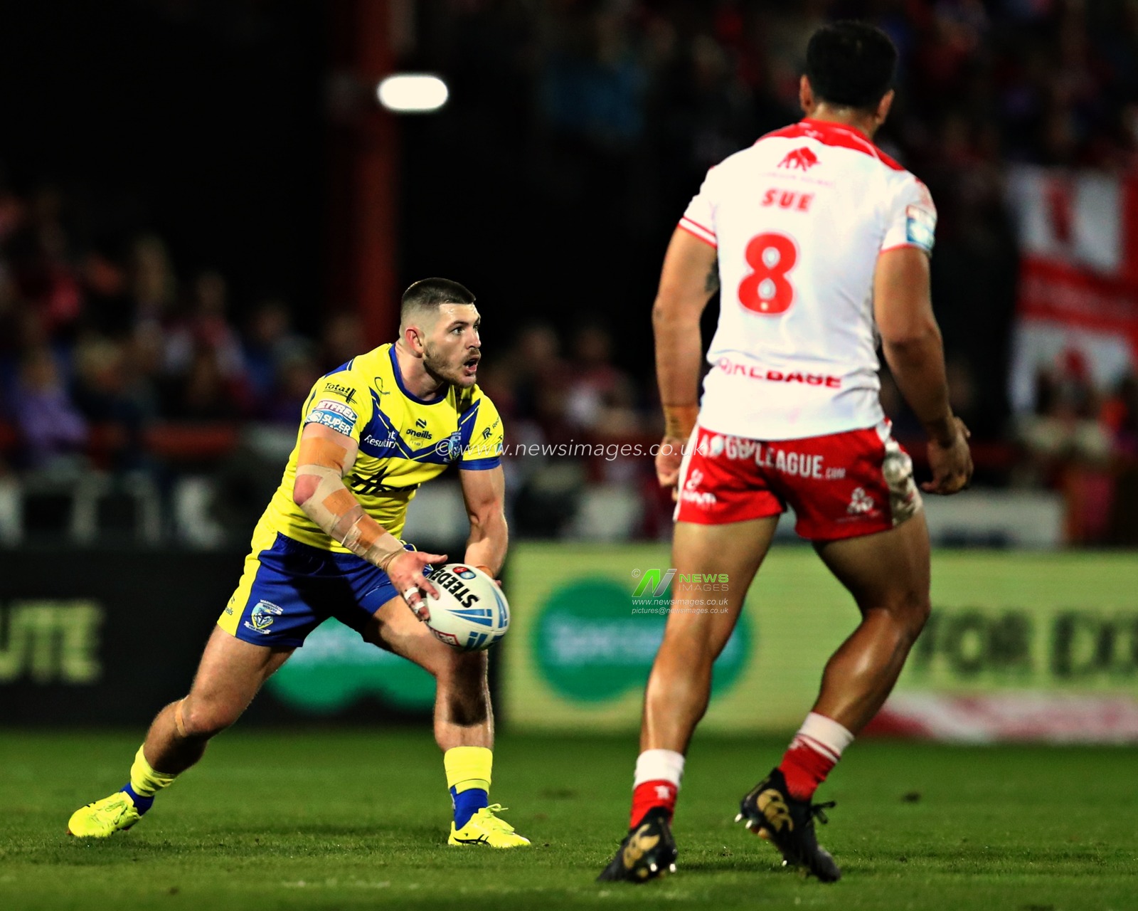 Danny Walker of Warrington Wolves during the Betfred Super League round 27 match Hull KR vs Warrington Wolves at Sewell Group Craven Park, Kingston upon Hull, United Kingdom, 18th September 2025(Photo by Sam Eaden/News Images)