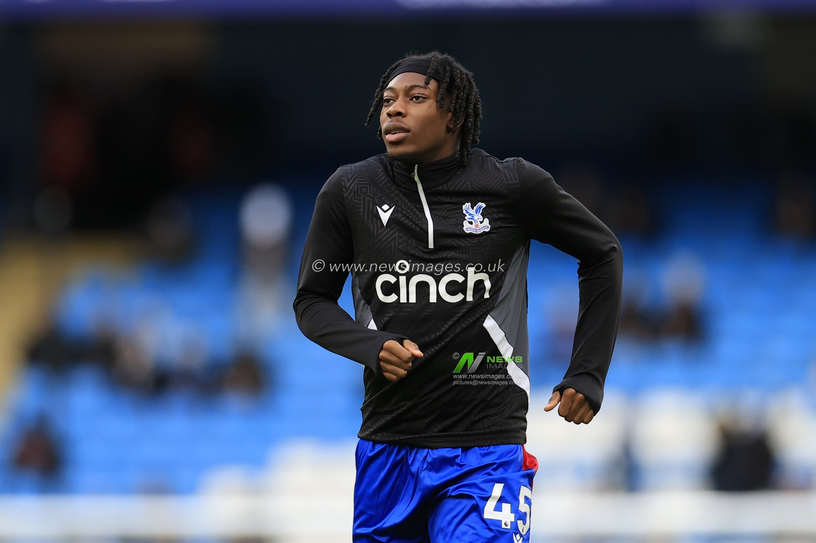 Noah Watson #45 of Crystal Palace during the warm up ahead of the Premier League match Manchester City vs Crystal Palace at Etihad Stadium, Manchester, United Kingdom, 16th December 2023

(Photo by Conor Molloy/News Images)